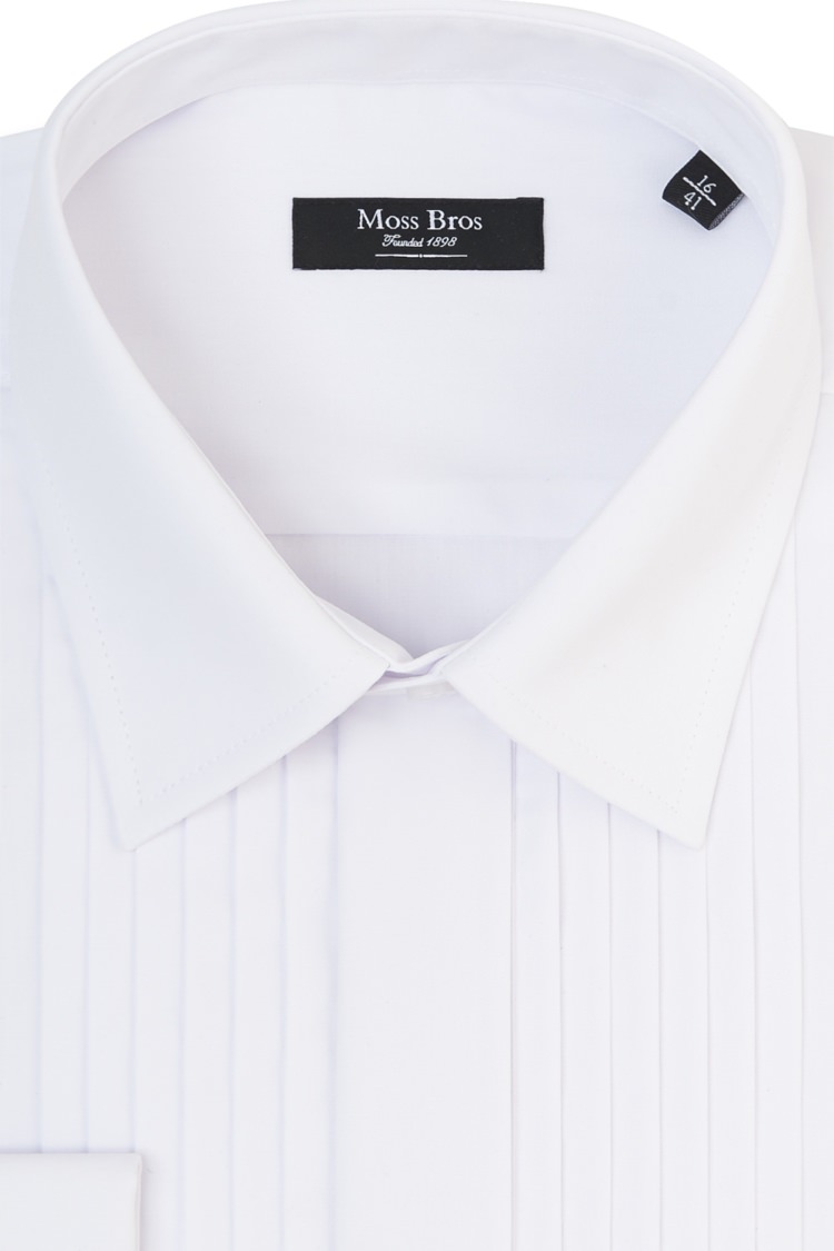 Moss Bros Regular Fit Dress Shirt in white with 6 pleats and a normal collar