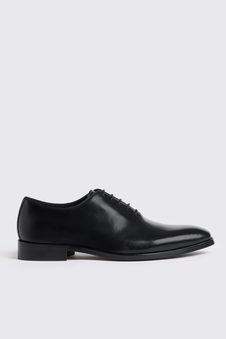 John White Oscar Wholecut Shoe