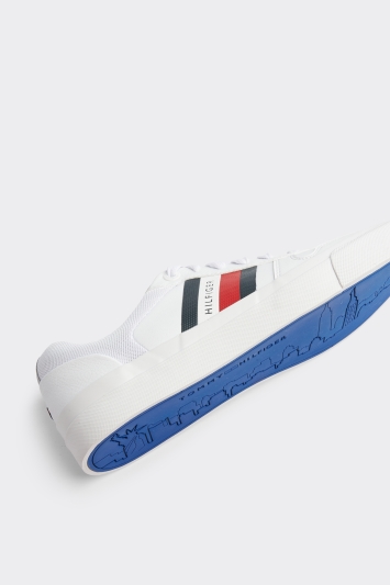 tommy hilfiger essential trainer with text logo in white