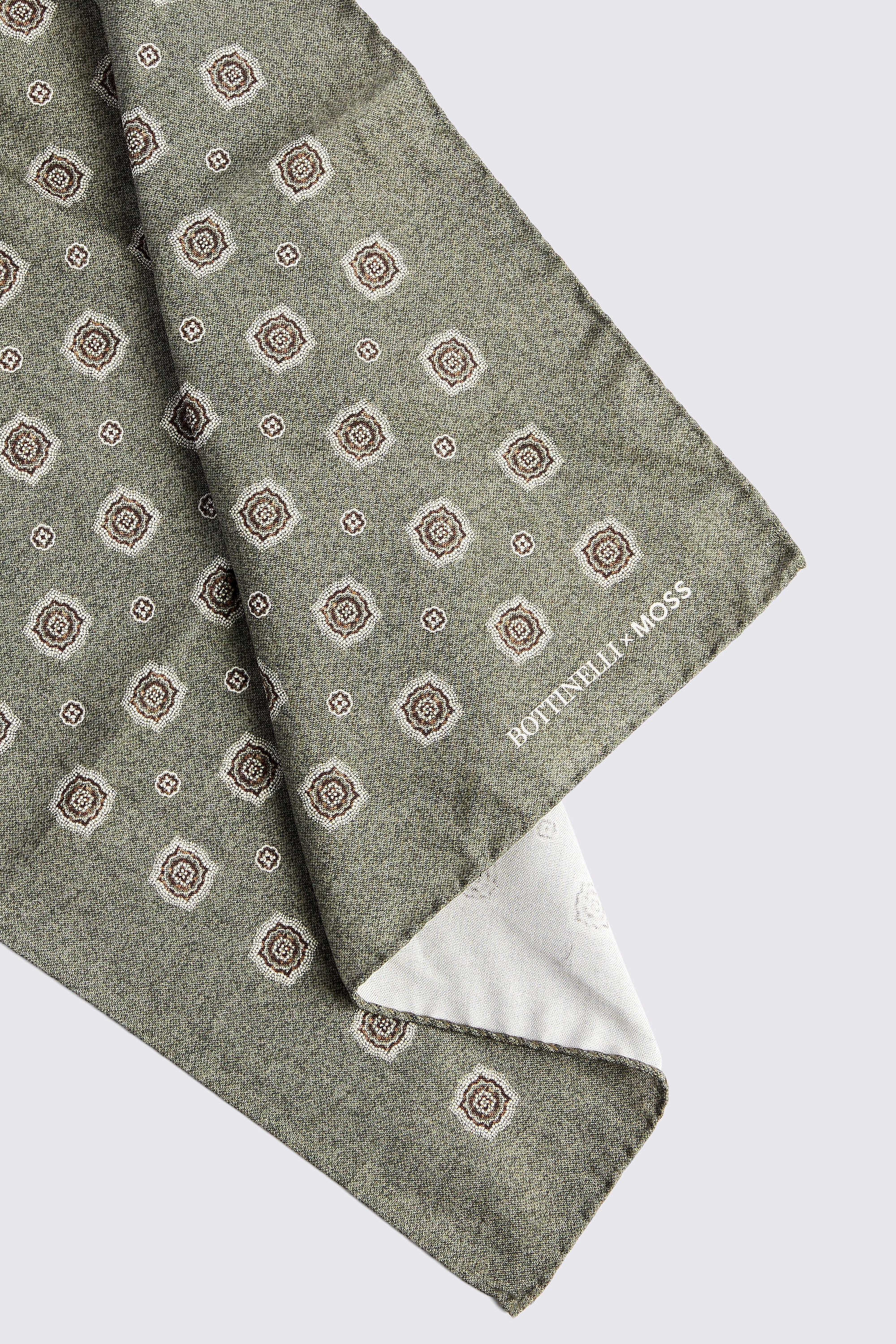 Bottinelli Sage Silk Medallion Pocket Square
