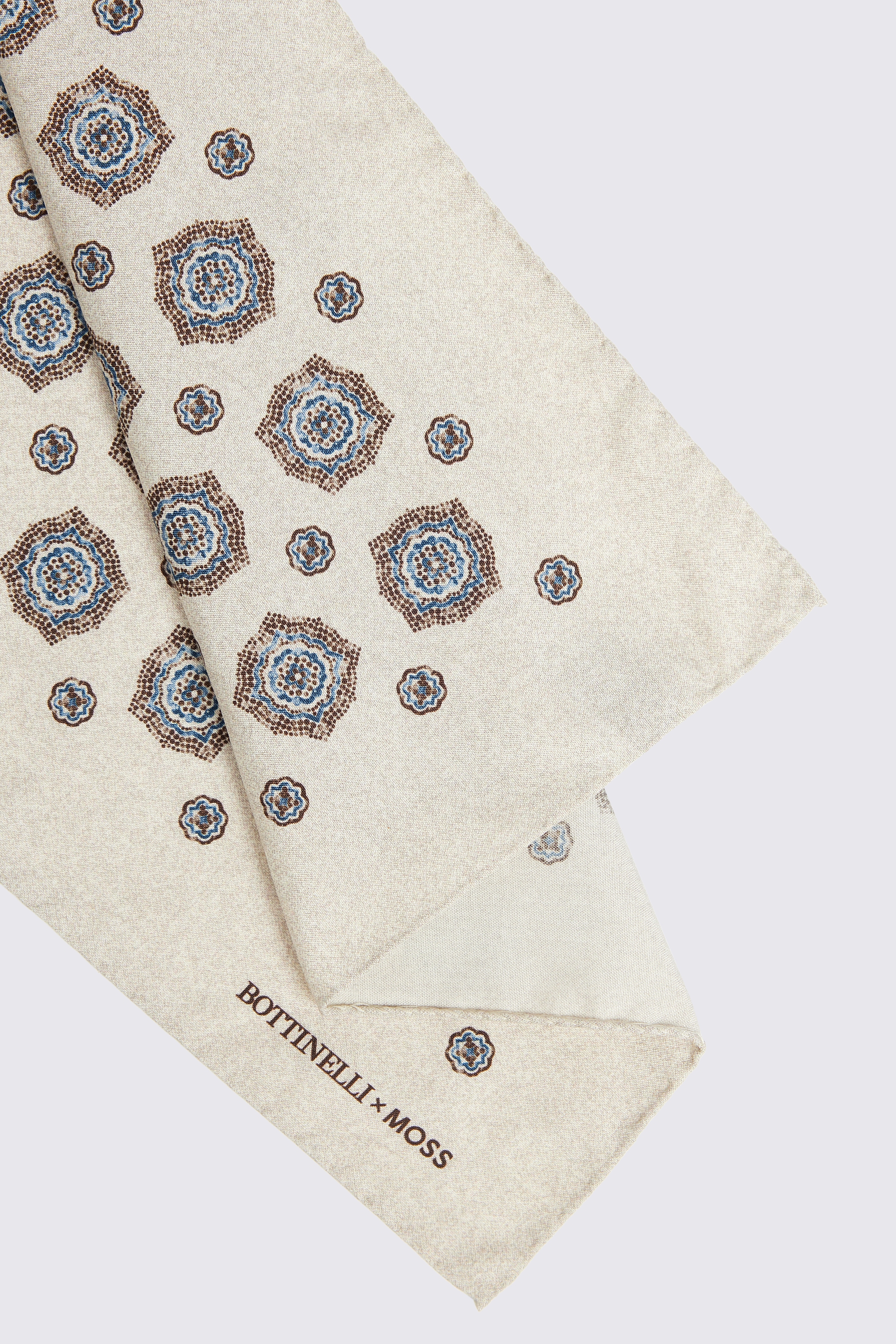 Bottinelli Neutral Medallion Print Silk Pocket Square | Buy Online at Moss