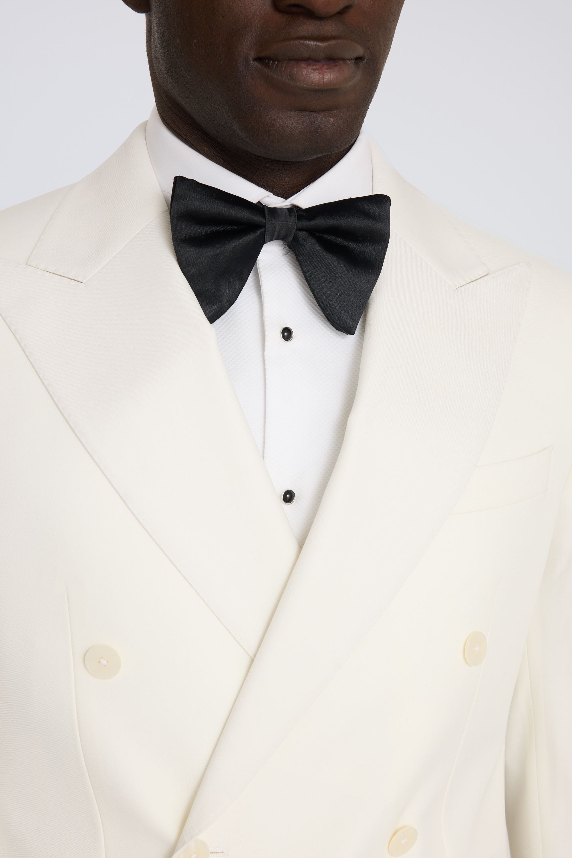 Tailored Fit Off White Suit
